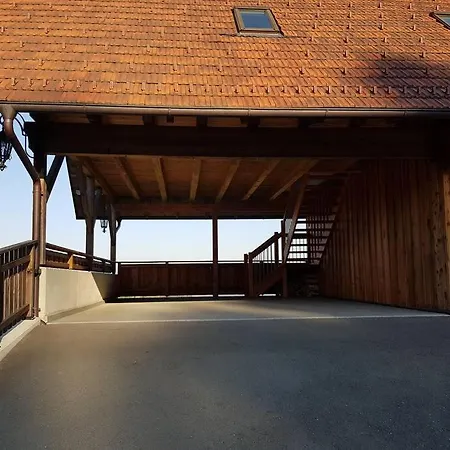 Chalet-südsteiermark - Traumhafte Aussicht, Infinity Pool, Privatsphäre, Klima Und De-luxe Ausstattung Chalet Schwanberg