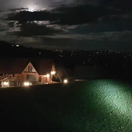 Alpstuga Chalet-suedsteiermark - Traumhafte Aussicht, Infinity Pool, Privatsphaere, Klima Und De-luxe Ausstattung