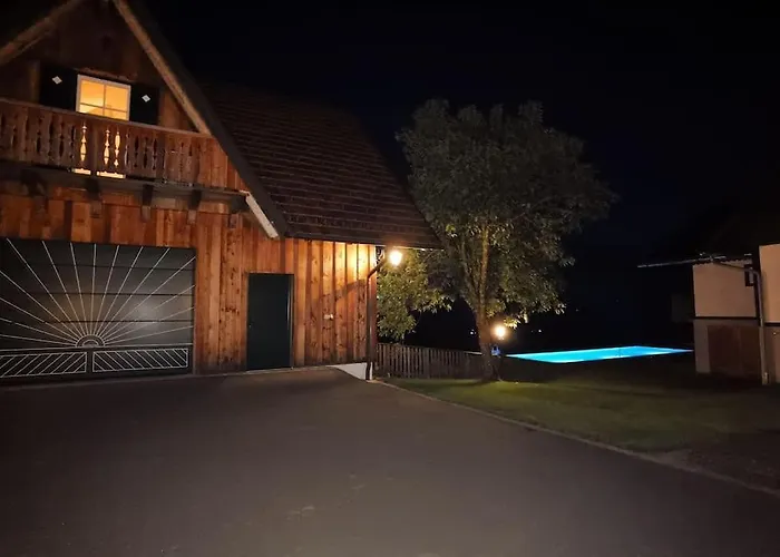 Chalet-suedsteiermark - Traumhafte Aussicht, Infinity Pool, Privatsphaere, Klima Und De-luxe Ausstattung * Schwanberg
